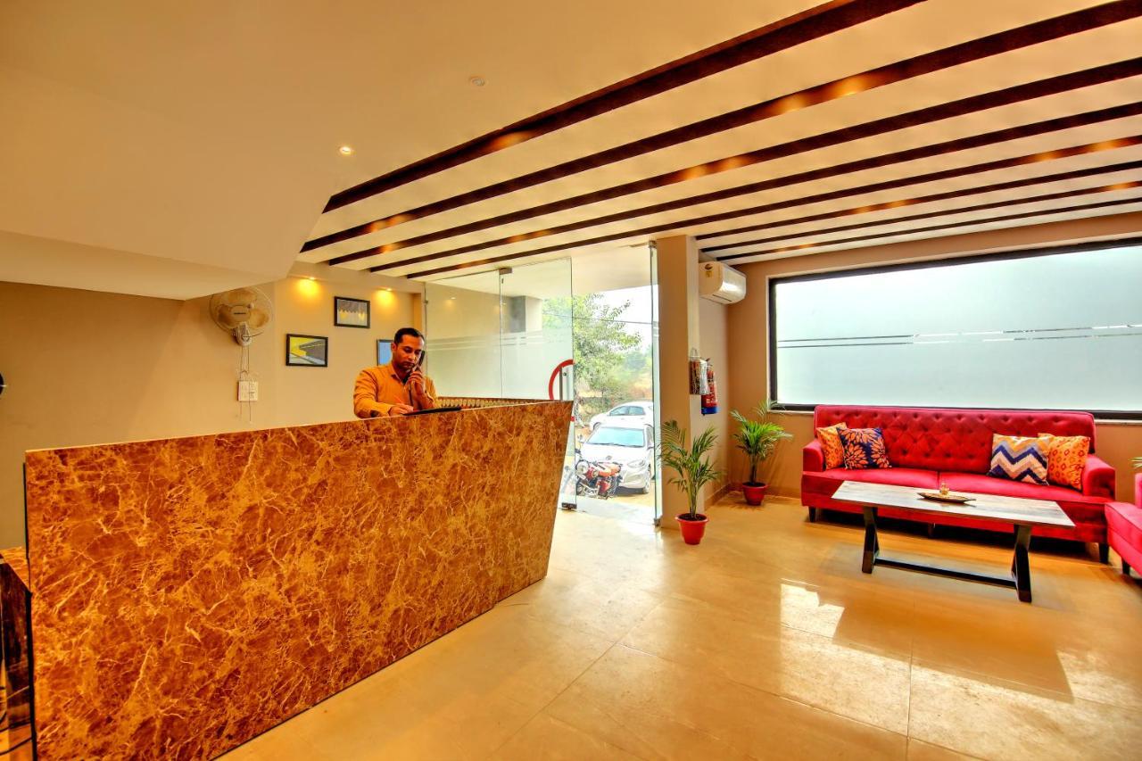 Artisan Rooms New Delhi Eksteriør bilde