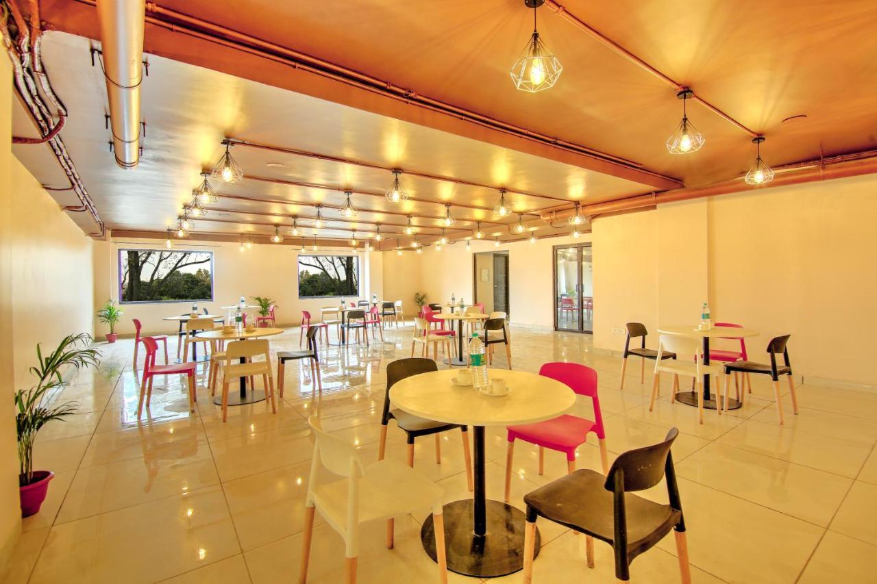 Artisan Rooms New Delhi Eksteriør bilde